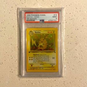 Raichu Holo Pokemon Fossil Card 1999 TSA 9